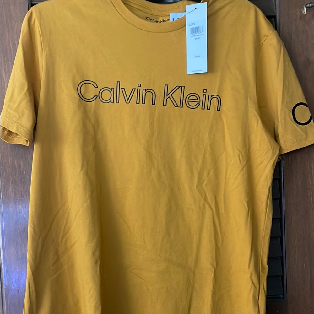Calvin Klein Yellow Short Sleeve Tee Casual Wear